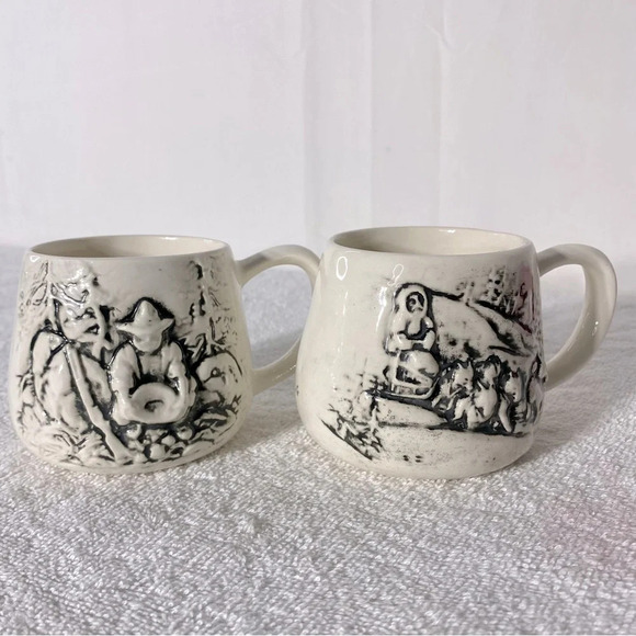 Vintage Handmade Cream Ceramic Whitehorse Yukon Mining Wolf Mugs x2 - Picture 2 of 12